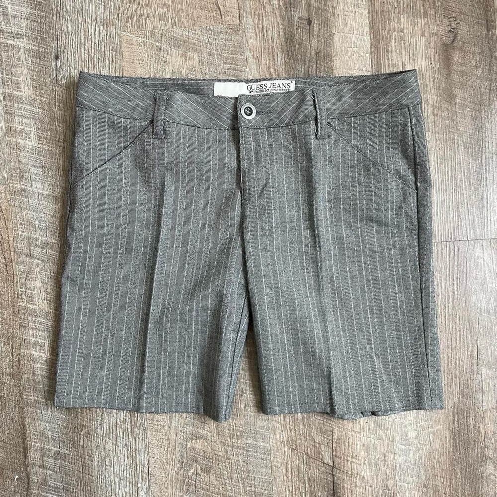Guess Jeans grey pinstripe shorts. Size: 27